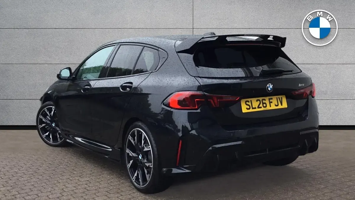 Used BMW 123 M Sport 215 HP (158 kW) 2026 Black Hatchback