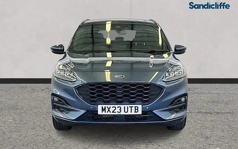 Second-hand Ford Kuga ST-Line 150 CP (110 kW) 2023 Albastru SUV