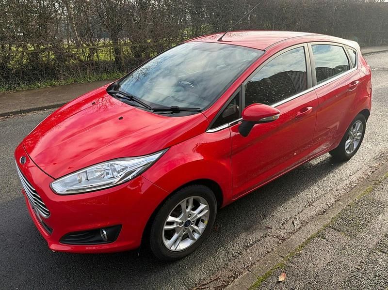 Used Ford Fiesta Zetec 2016 Red Hatchback