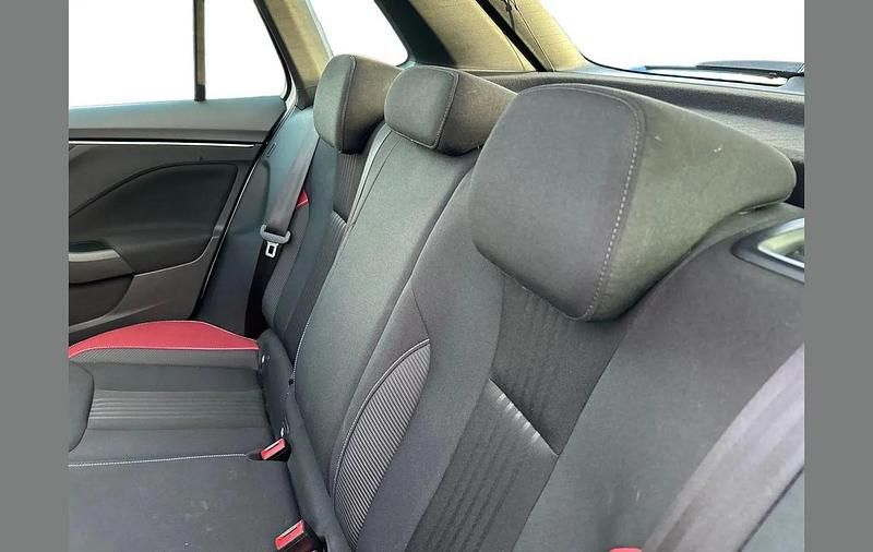 Used Skoda Kamiq Monte Carlo 147 HP (108 kW) 2023 Candy white SUV