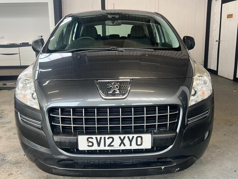 Second-hand Peugeot 3008 Access 112 CP (82 kW) 2012 Gri Break