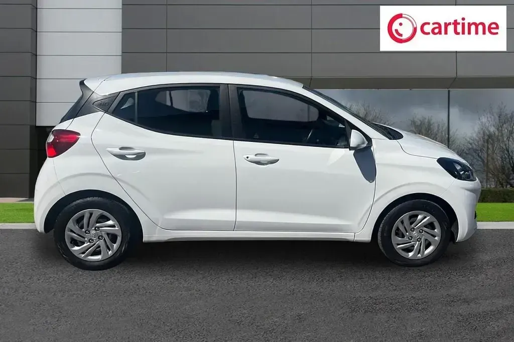 Usado Hyundai i10 SE 67 HP (49 kW) 2023 Branco Citadino