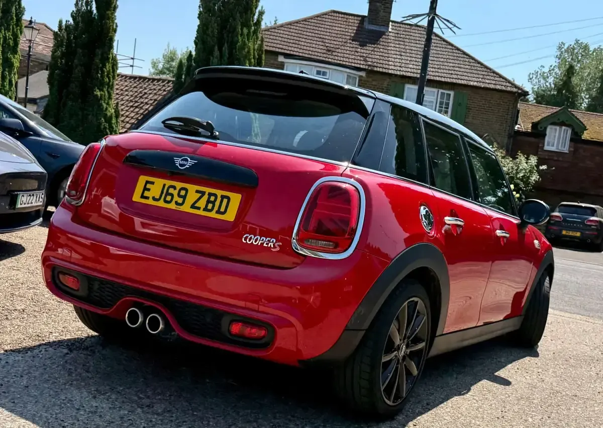 Used Mini Cooper S Classic 2019 Red Hatchback