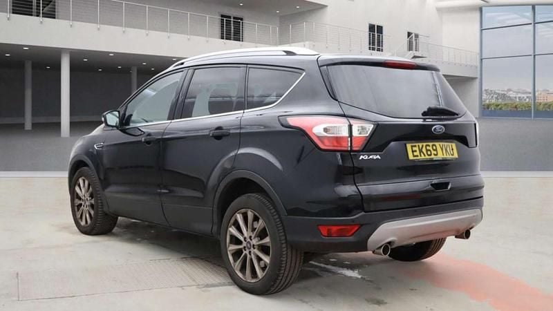 Used Ford Kuga Titanium 150 HP (110 kW) 2019 Black SUV