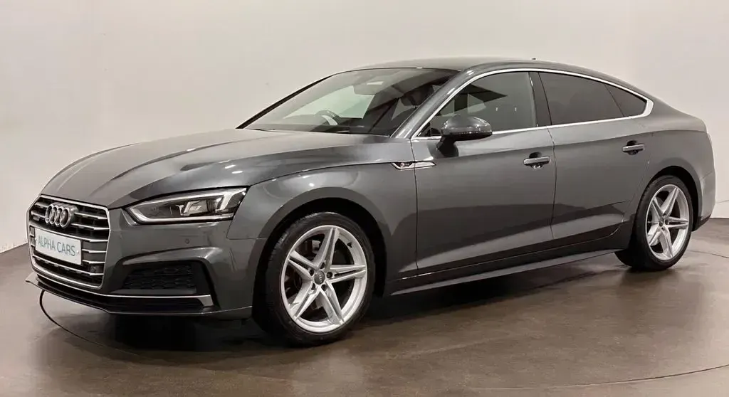 Usado Audi A5 Sportback S-Line 252 HP (185 kW) 2018 Cinzento Citadino