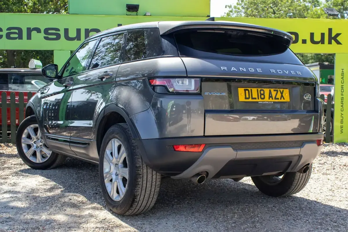 Used Land Rover Range Rover evoque SE 150 HP (110 kW) 2018 Grey SUV