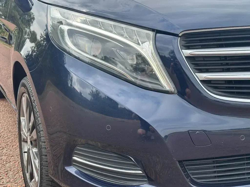 Used Mercedes V250 190 HP (139 kW) 2016 Blue MPV