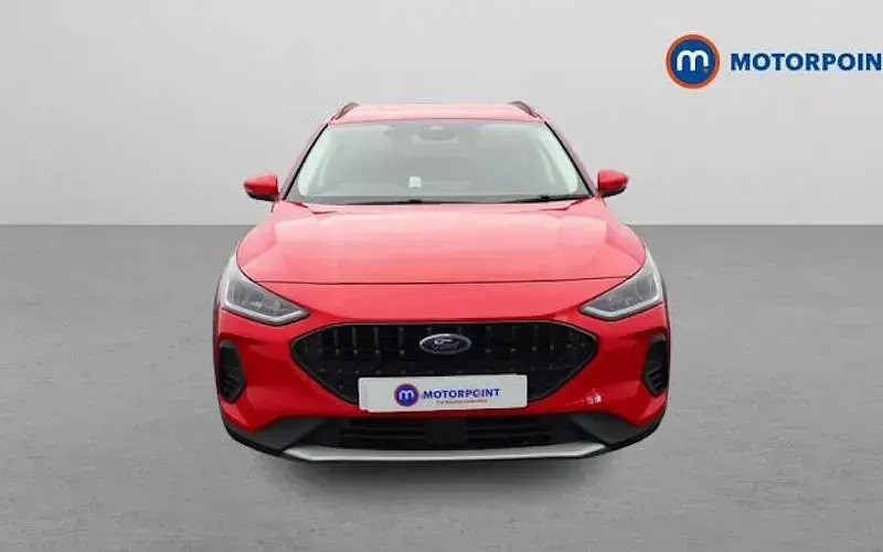 Used Ford Focus Active 120 HP (88 kW) 2022 Red Estate