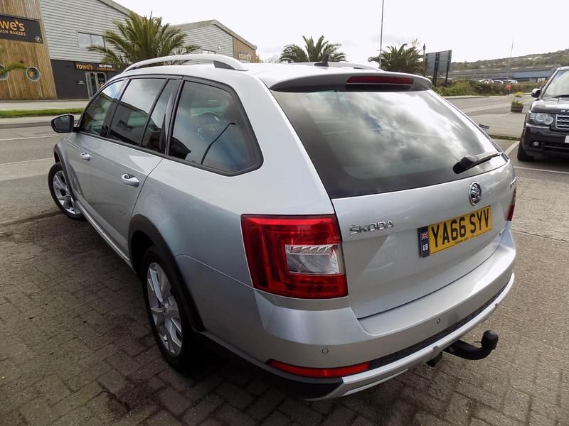 Used Skoda Octavia Scout 4x4 2017 Silver Estate