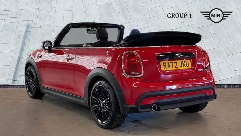 Used Mini Cooper Exclusive 134 HP (98 kW) 2023 Red Hatchback