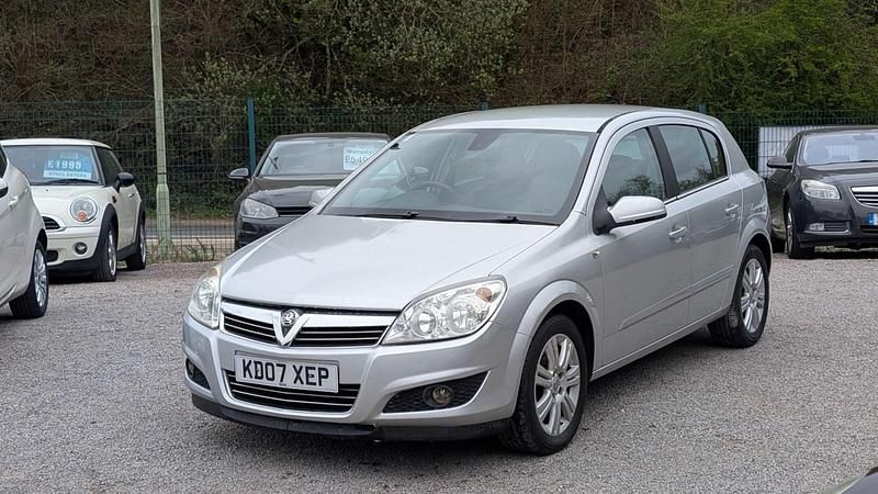 Used Vauxhall Astra SRi 2007 Silver Hatchback
