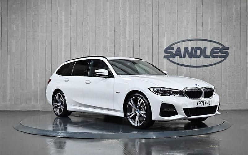Used BMW 330e M Sport 292 HP (214 kW) 2022 White Estate