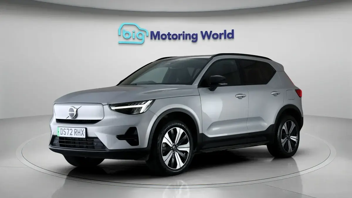 Used Volvo XC40 Core 300 kW (408 HP) 2022 Silver SUV
