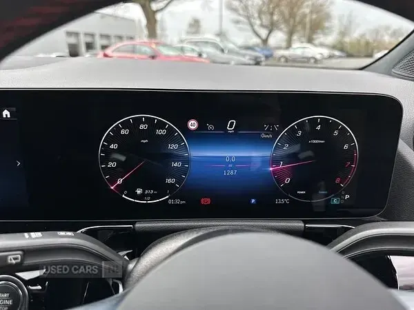 New Mercedes GLA200 Executive 163 HP (119 kW) 2025 White SUV