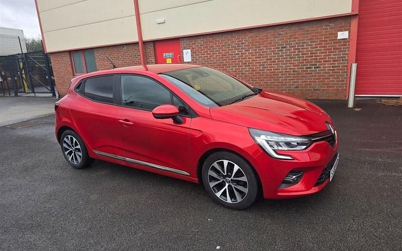 Used Renault Clio V Iconic 101 HP (74 kW) 2020 Red Hatchback
