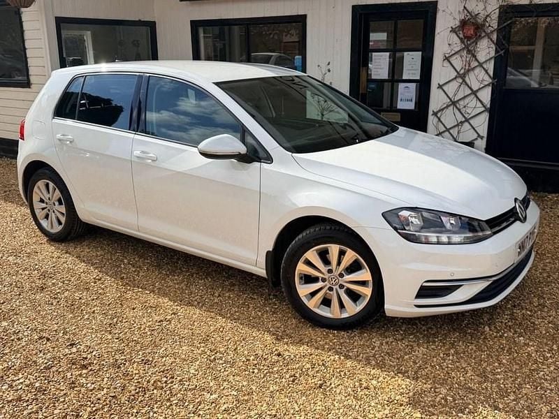 Begagnad VW Golf VII SE 115 HK (84 kW) 2017 Vit Halvkombi