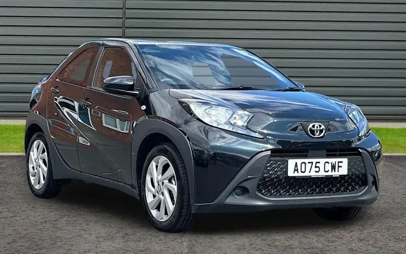 Used Toyota Aygo X PURE 72 HP (52 kW) 2025 SUV