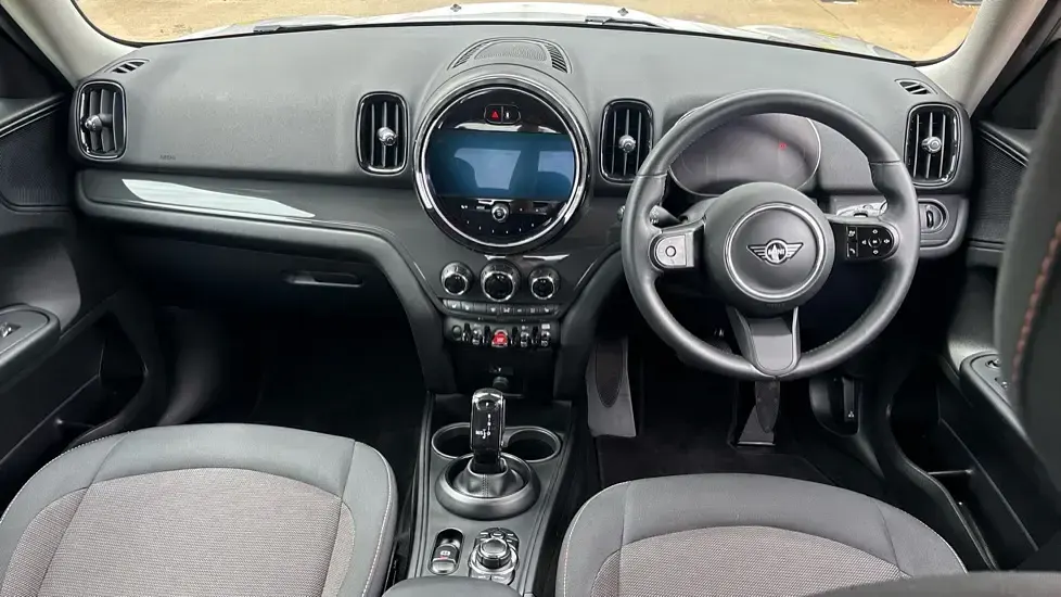 Used Mini Cooper Countryman Classic 134 HP (98 kW) 2023 Silver SUV