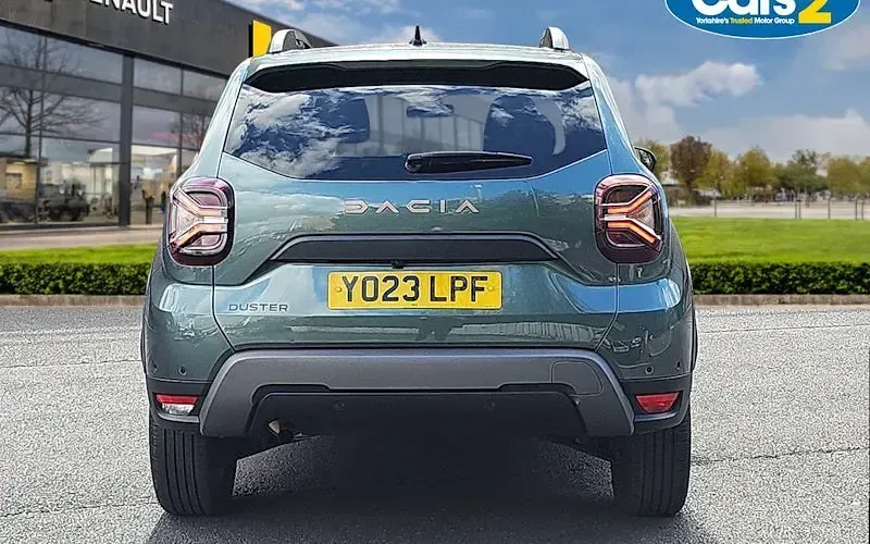 Used Dacia Duster Extreme 150 HP (110 kW) 2023 Green SUV