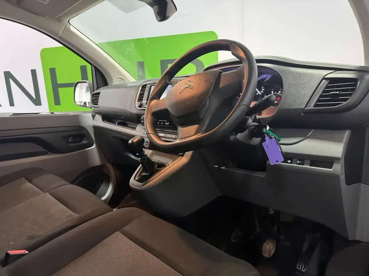 Used Citroën Dispatch 2022 White MPV
