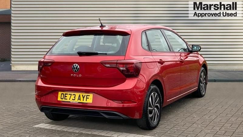 Used VW Polo Life 95 HP (69 kW) 2023 Kings red premium metallic Hatchback