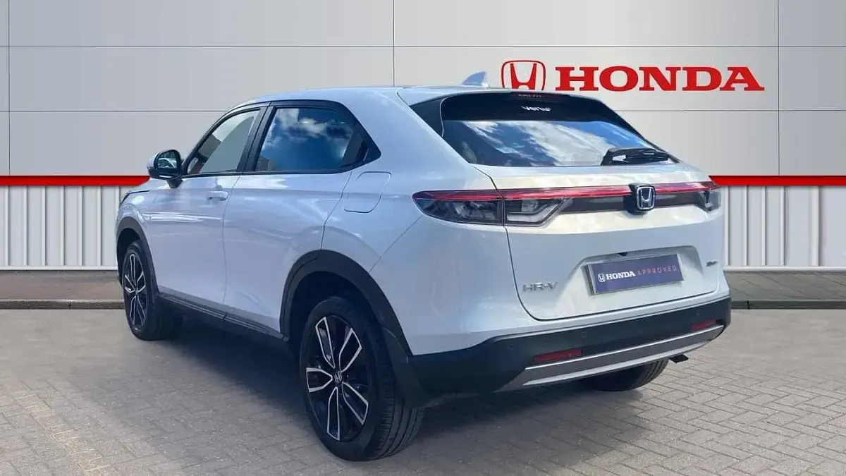 Used Honda HR-V Elegance 131 HP (96 kW) 2023 White SUV