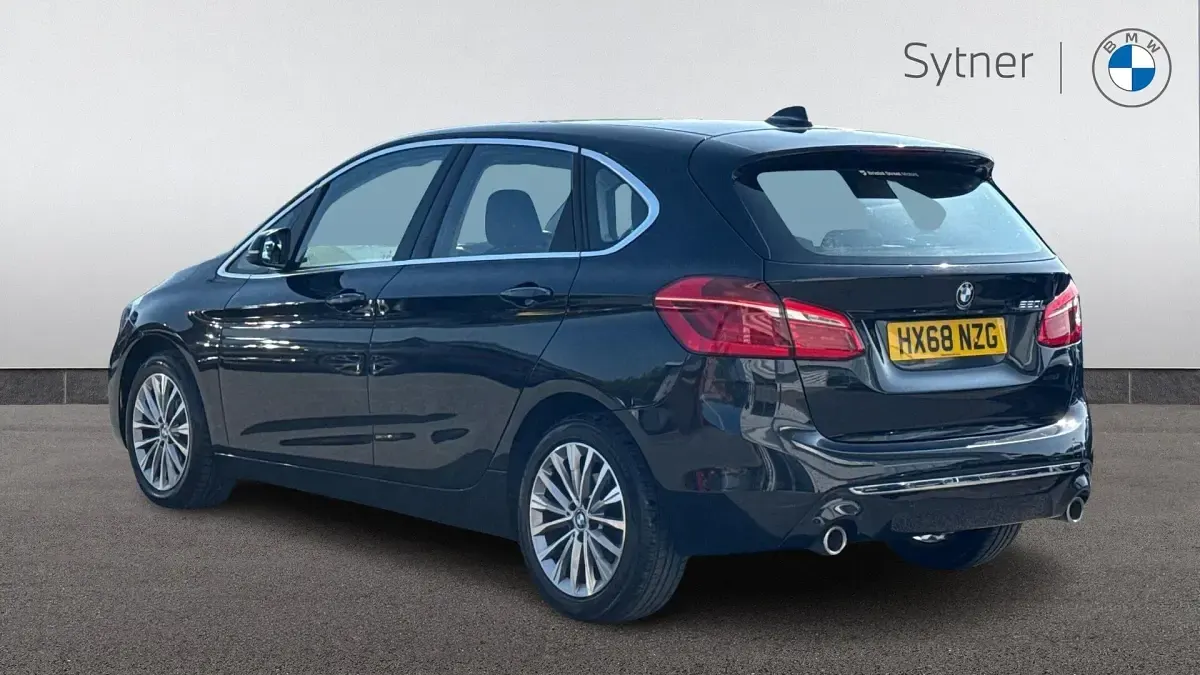 Used BMW 220 Active Tourer Luxury Line 189 HP (139 kW) 2018 Black MPV