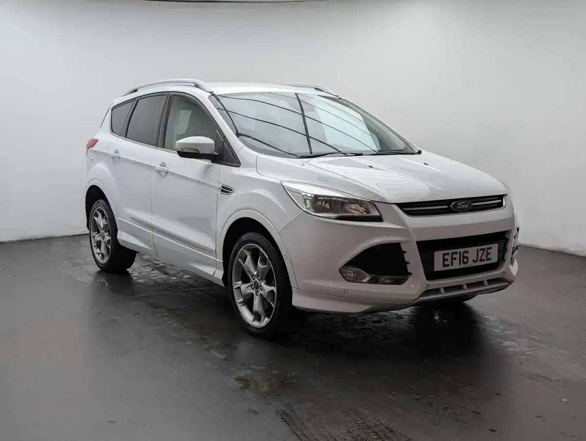 Used Ford Kuga Sport 180 HP (132 kW) 2016 White SUV