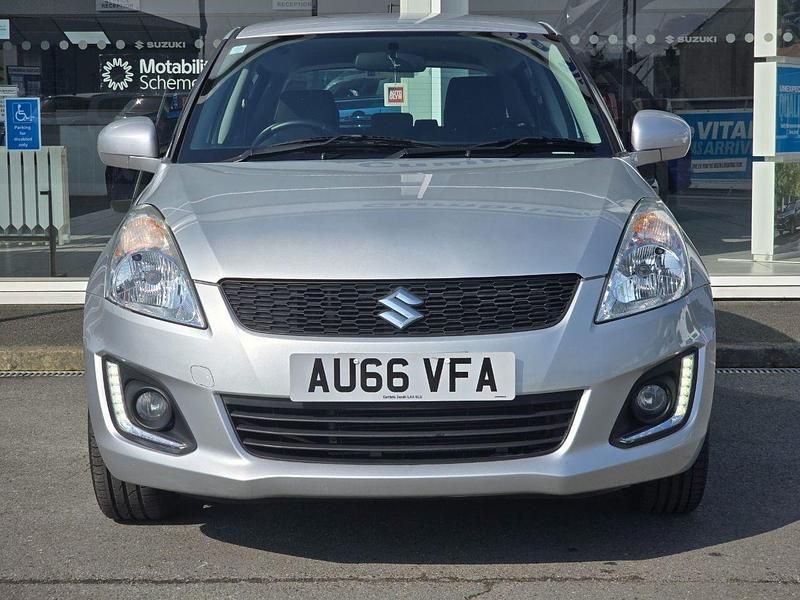 Usado Suzuki Swift SZ3 2016 Prateado Citadino