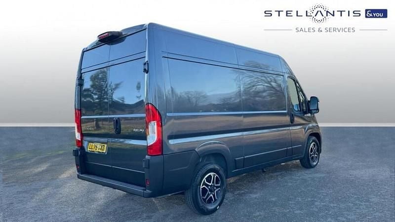 New Citroën Relay 138 HP (101 kW) 2025 Grey Van