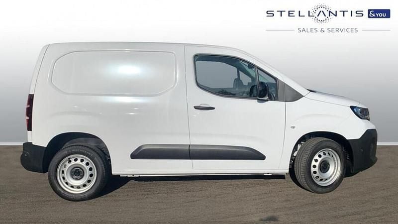 New Peugeot Partner S 101 HP (74 kW) 2026 White MPV