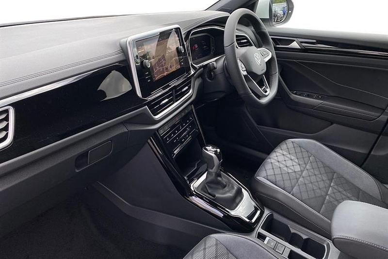 New VW T-Roc R-line 150 HP (110 kW) 2025 Pure white SUV