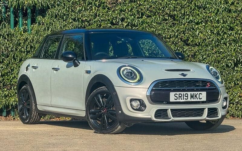 Used Mini Cooper S Hatch 192 HP (141 kW) 2019 Silver Hatchback