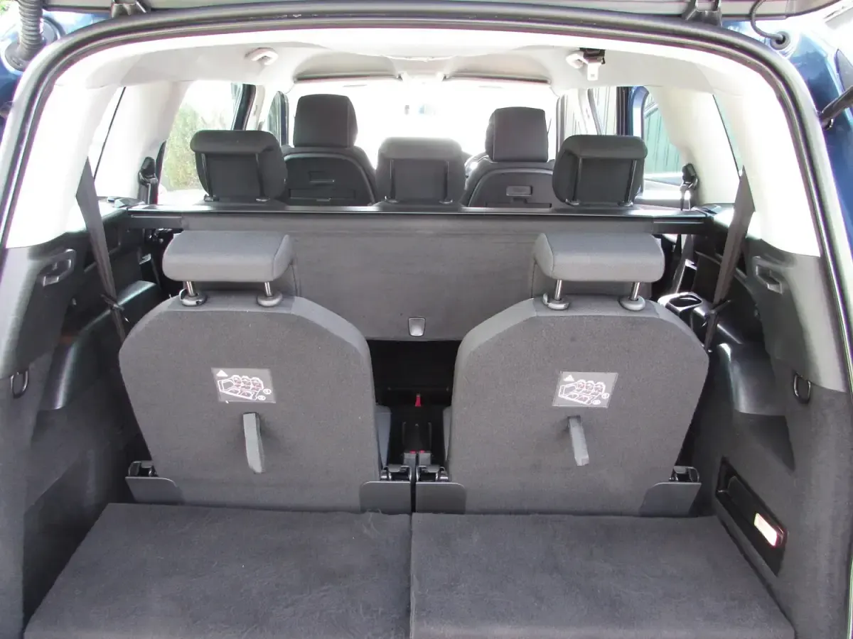 Used Citroën Grand C4 Picasso VTR Sport 115 HP (84 kW) 2015 Blue MPV