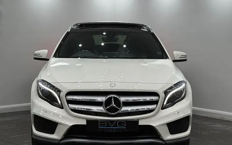 Used Mercedes GLA200 AMG line 136 HP (100 kW) 2016 White SUV