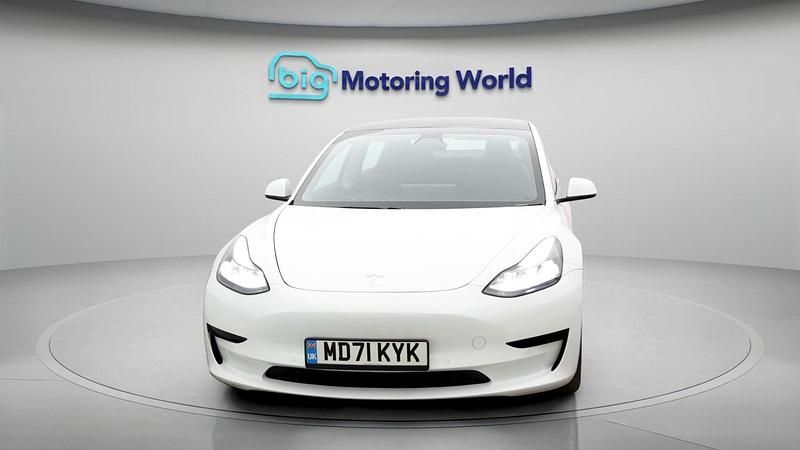 Used Tesla Model 3 Standard Range 180 kW (245 HP) 2021 White Sedan