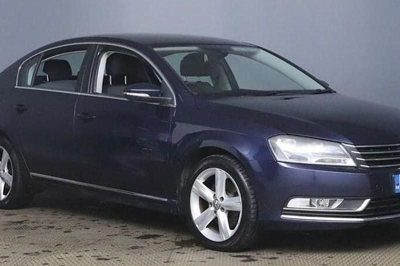Used VW Passat SE 105 HP (77 kW) 2012 Blue Sedan