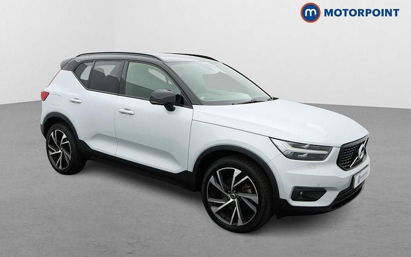 Used 2020 Volvo XC40 R-Design Pro SUV | £27,899 (Fair price) - Image 1/4