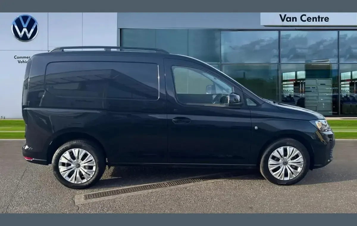 New VW Caddy 113 HP (83 kW) 2026 Black MPV