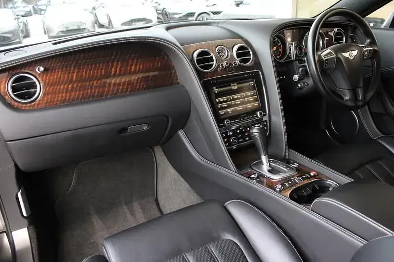 Używany Bentley Continental 507 KM (372 kW) 2013 Szary Kabriolet