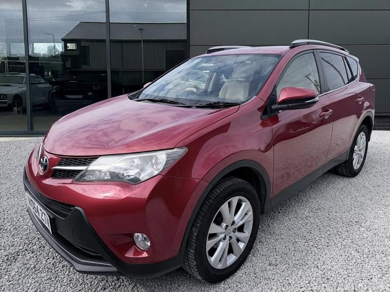 Used Toyota RAV4 150 HP (110 kW) 2014 Red SUV
