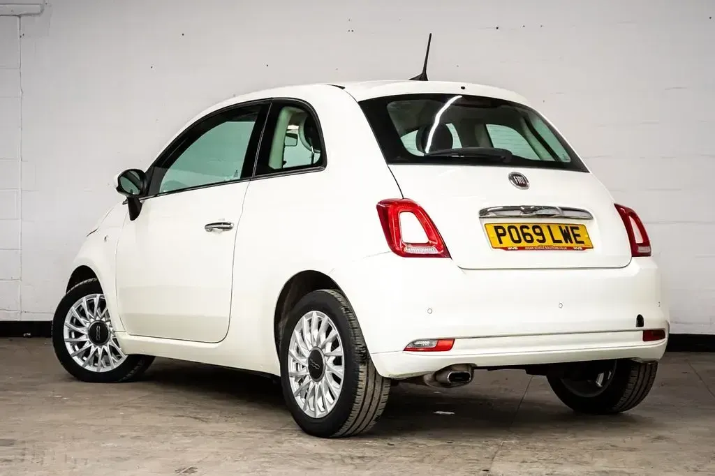 Used Fiat 500 Lounge 69 HP (50 kW) 2019 White Hatchback