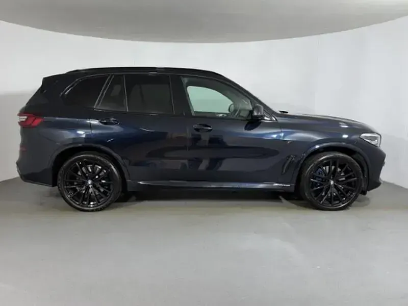 Used BMW X5 M Sport 335 HP (246 kW) 2022 Black SUV