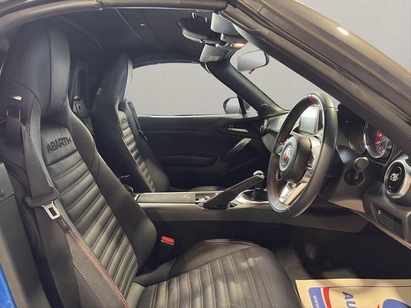Used Abarth 124 Spider 170 HP (125 kW) 2018 Blue Cabriolet