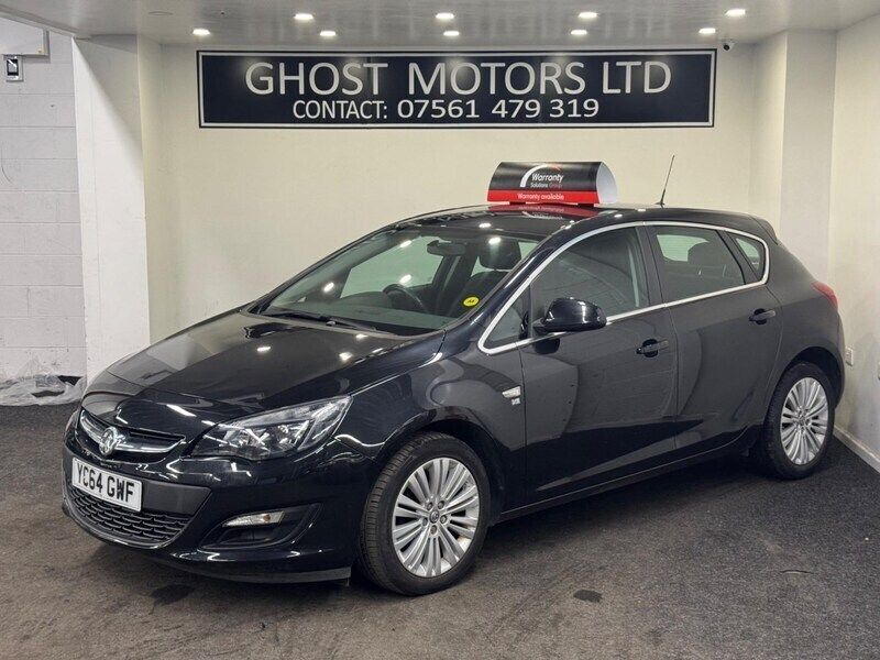 Black Used 2014 Vauxhall Astra Excite Hatchback | £3,995 (Good price) - Image 1/2