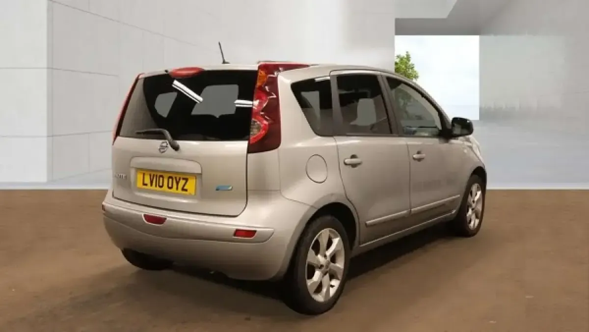 Used Nissan Note N-TEC 88 HP (64 kW) 2010 Silver Hatchback
