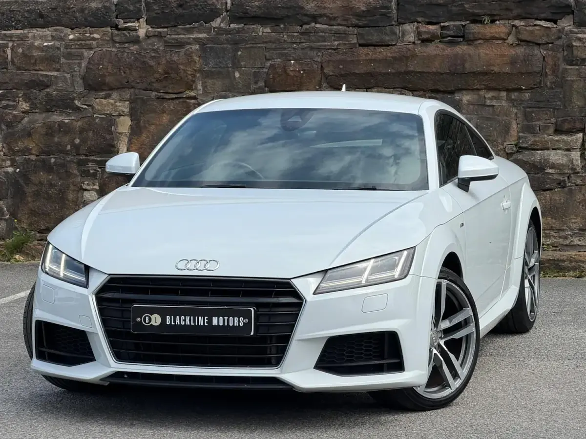 Used Audi TT S-Line 230 HP (169 kW) 2015 White Coupe