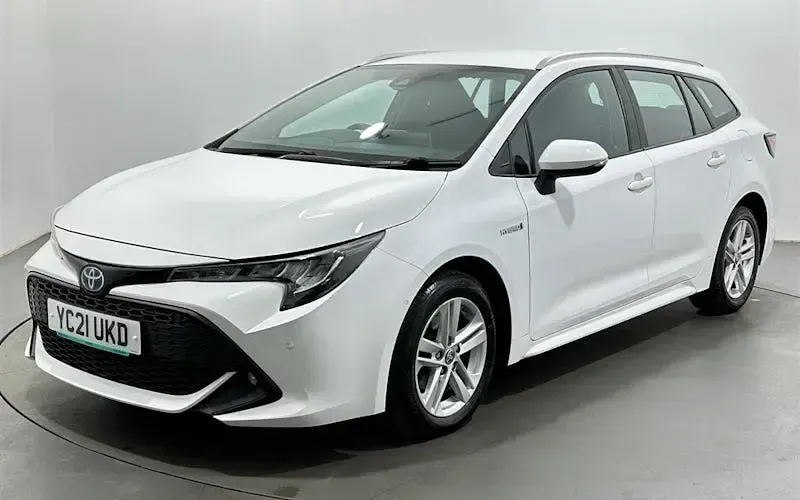 Usado Toyota Corolla 122 HP (89 kW) 2021 Branco Carrinha