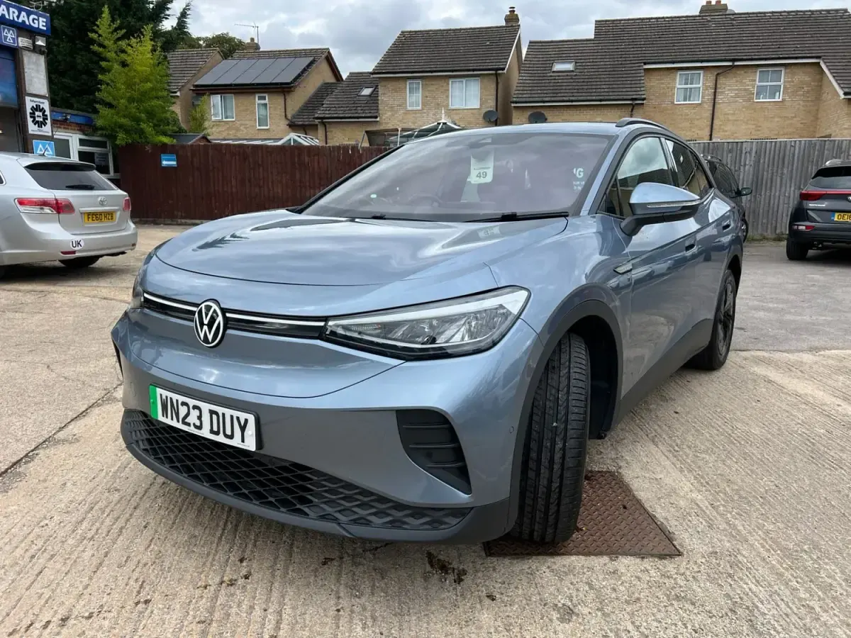 Usado VW ID.4 Pure 108 kW (148 CV) 2023 Azul SUV
