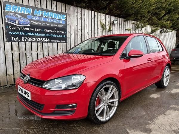 Used VW Golf VII Edition 110 HP (80 kW) 2016 Red Hatchback